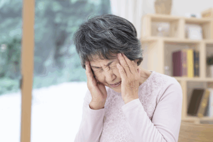 片方の手足がしびれるとき、何科を受診する？