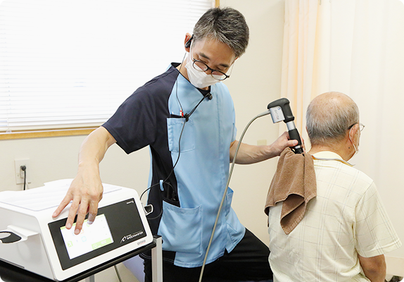 オリンピックやプロスポーツの現場でも使用されている最先端のリハビリ機器を複数台導入