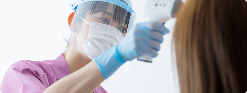 発熱外来に対応